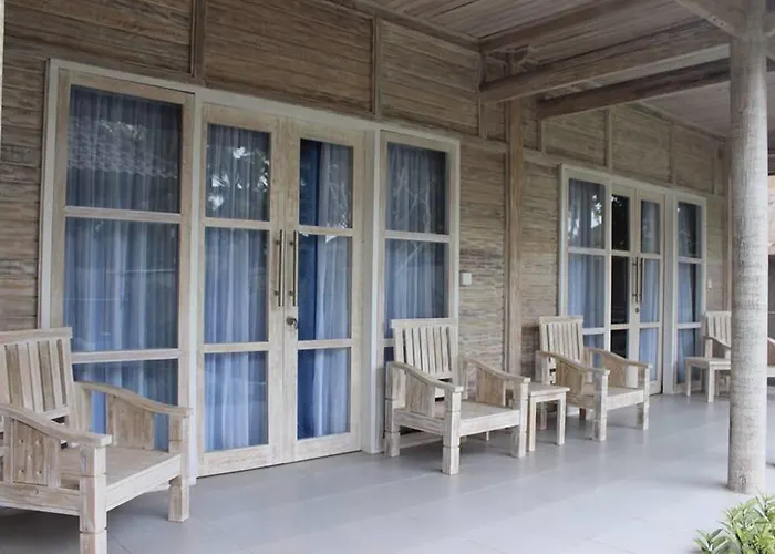 Vista Huts 3*