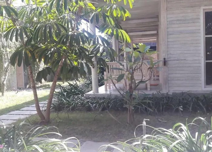 Vista Huts