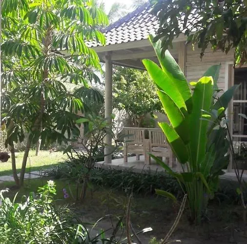 Vista Huts 3*